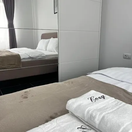 Marvellous Aparthotel With Master Apartments Suceava Exterior photo