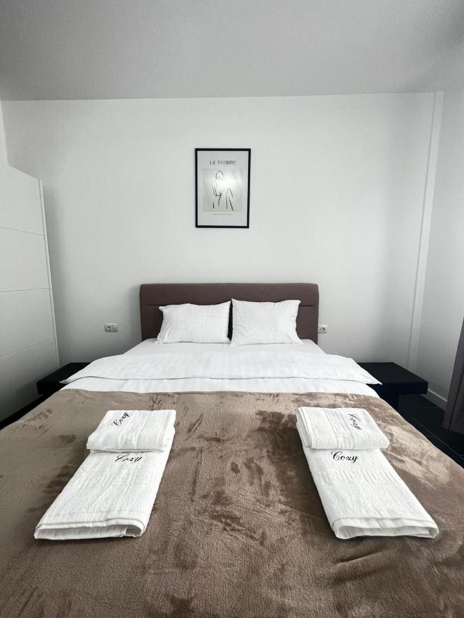 Marvellous With Master Apartment *