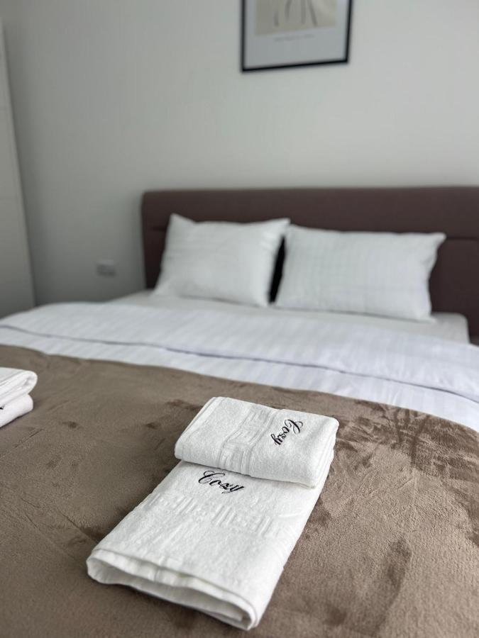 Marvellous With Master Apartment *