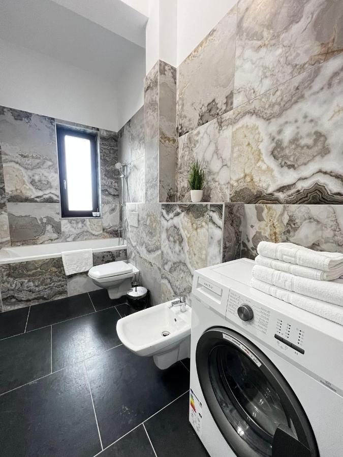 Apartment Marvellous With Master