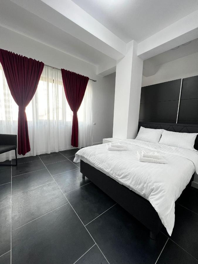 Apartment Marvellous With Master Suceava