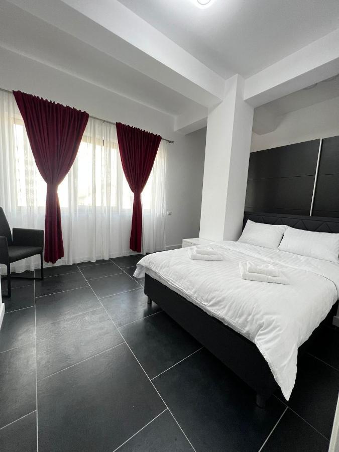 Apartment Marvellous With Master Suceava