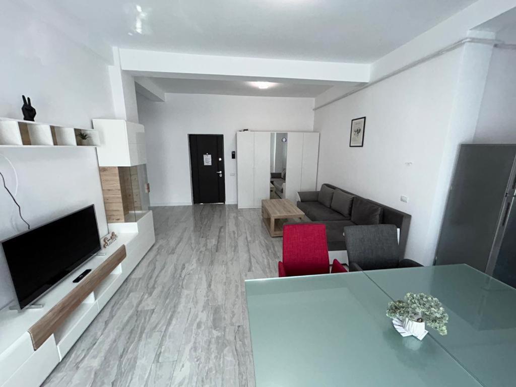 Apartment Marvellous With Master Suceava